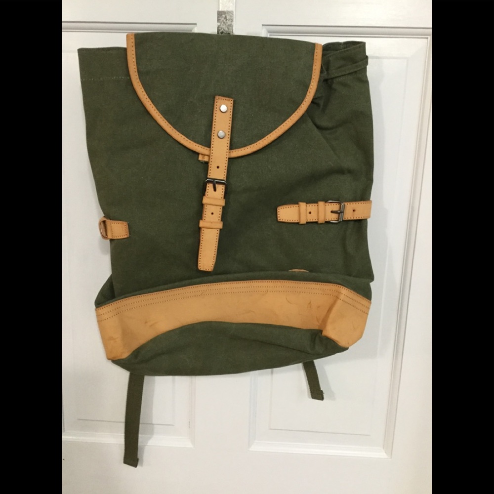 BUG Brand Backpack NWT. Great Daddy diaper bag too